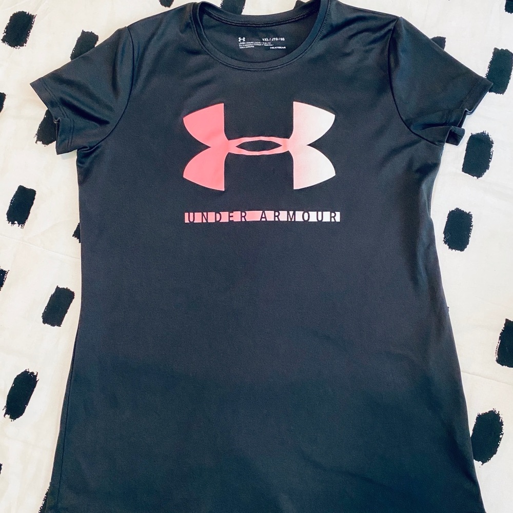 Girls YXL Under Armour shirt